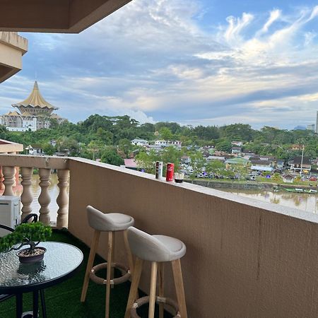 Riverview Home @Waterfront Kch 쿠칭 외부 사진
