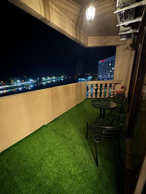 Riverview Home @Waterfront Kch 쿠칭 외부 사진
