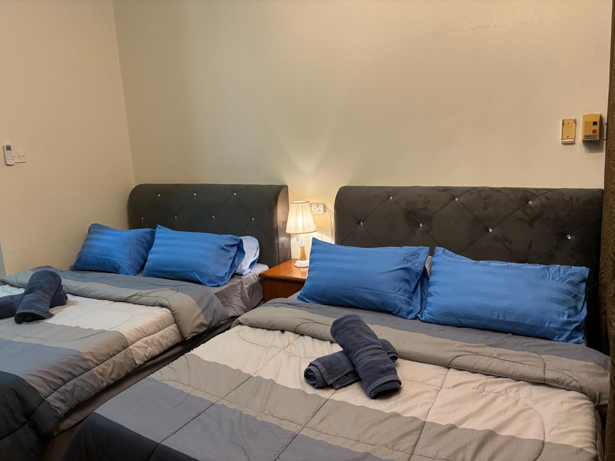 Riverview Home @Waterfront Kch 쿠칭 외부 사진
